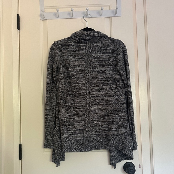 Aritzia Wilfred Flaubert Cardigan Sweater Heathered Gray Cashmere Silk (Size XS) - Picture 3 of 4